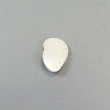 FEA7 shimmer white magnetic ear shape